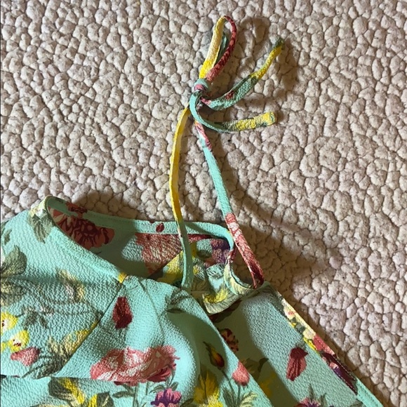 OFF THE SHOULDER TOP 🌼 - Picture 4 of 4